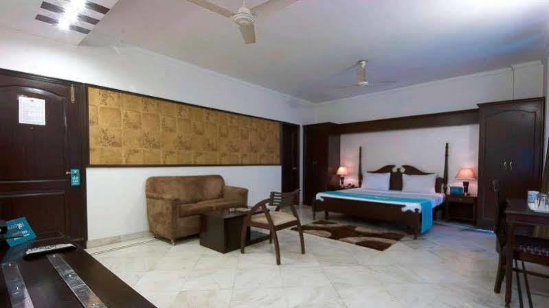 Hotel Comfort Zone Greater Kailash New Delhi Ngoại thất bức ảnh