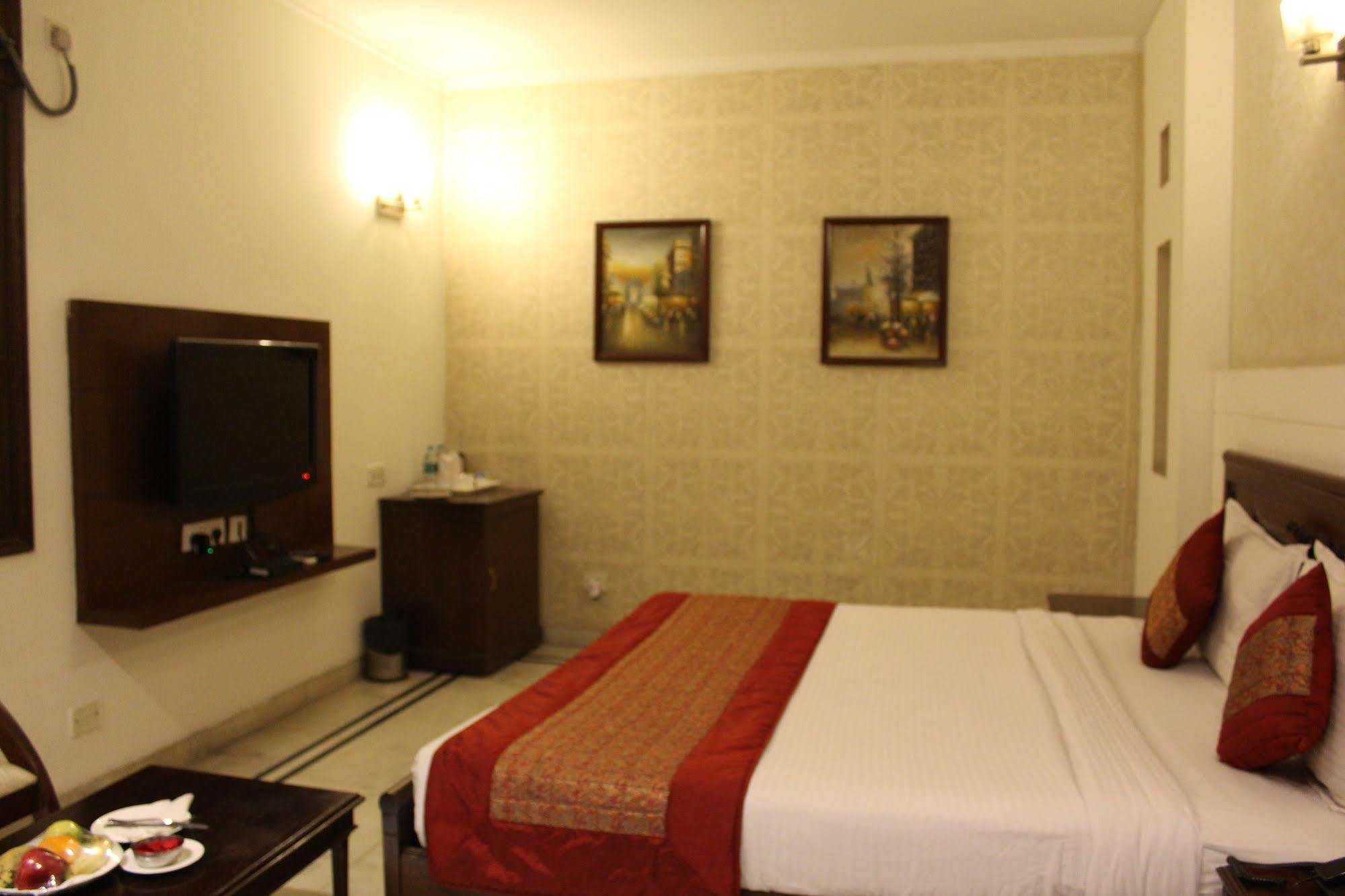 Hotel Comfort Zone Greater Kailash New Delhi Ngoại thất bức ảnh
